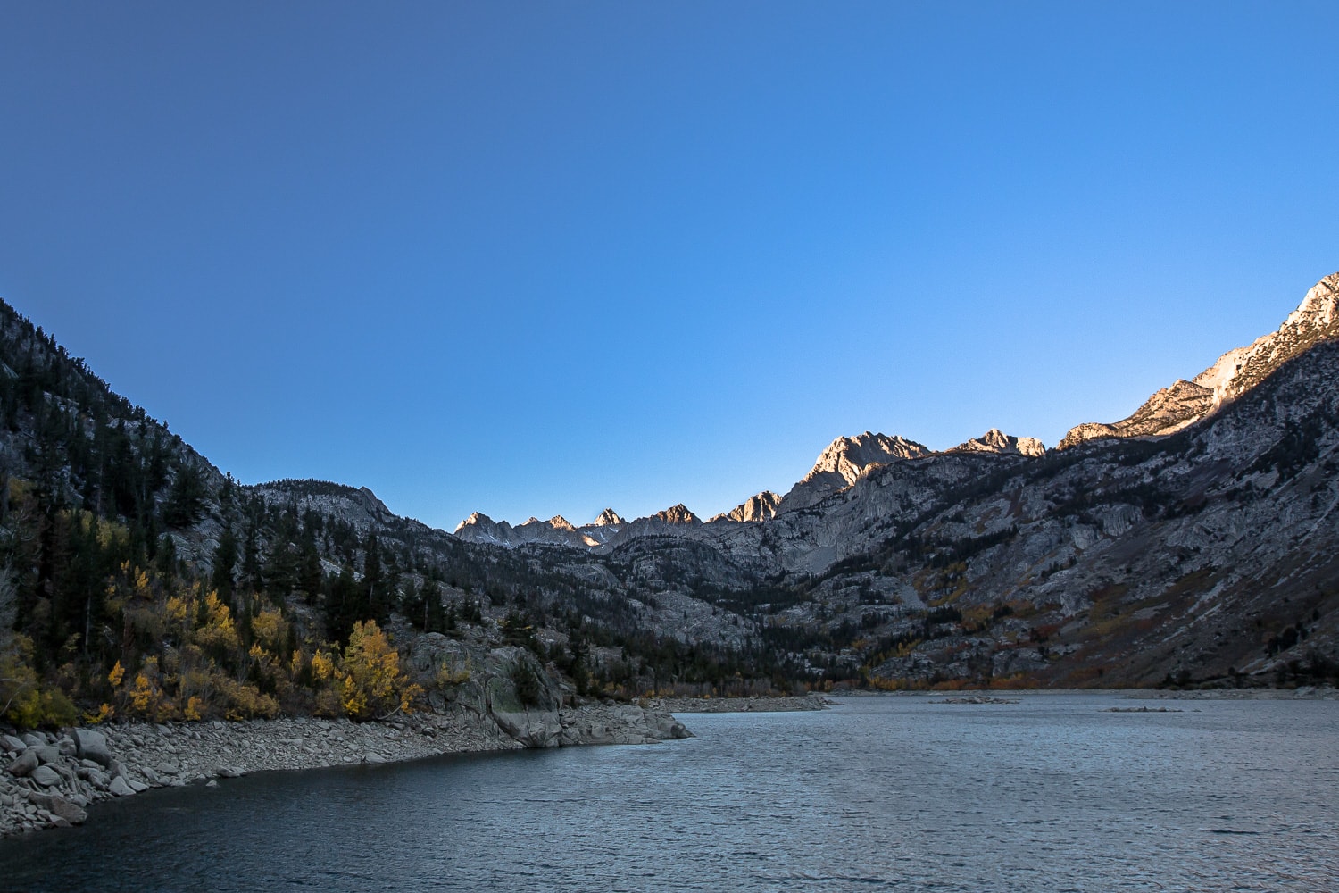 Mountains at Lake Sabrina